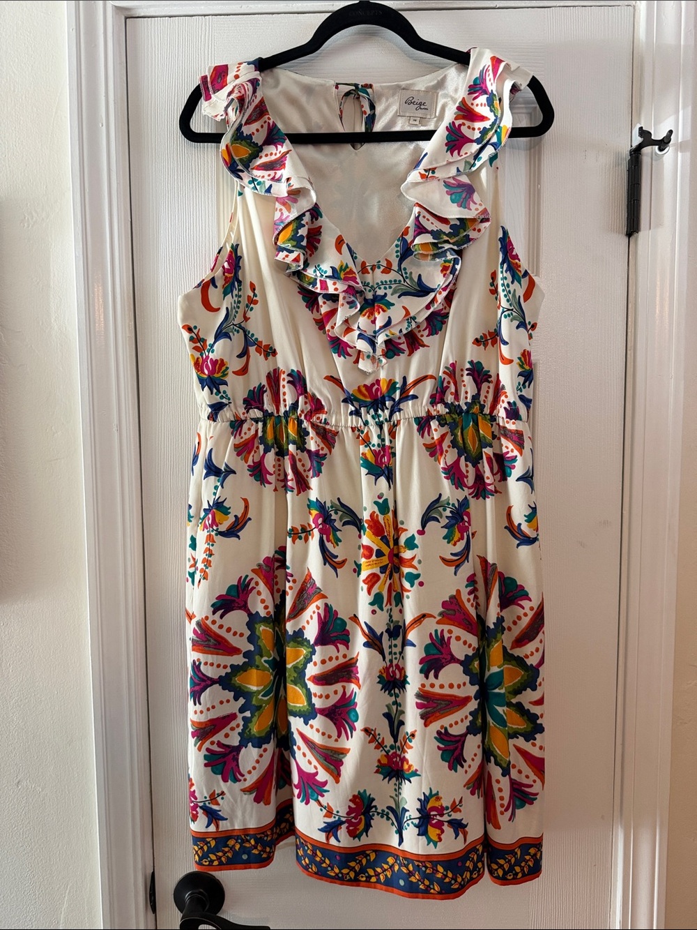 Silk Sleeveless Ruffle V-Neck Floral Print Dress - White